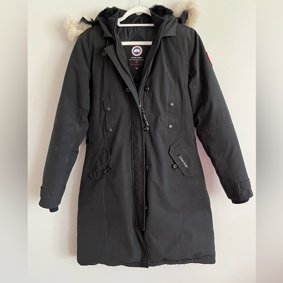 Canada Goose Kensington Slim Fit Parka in Black - Picture 16 of 16